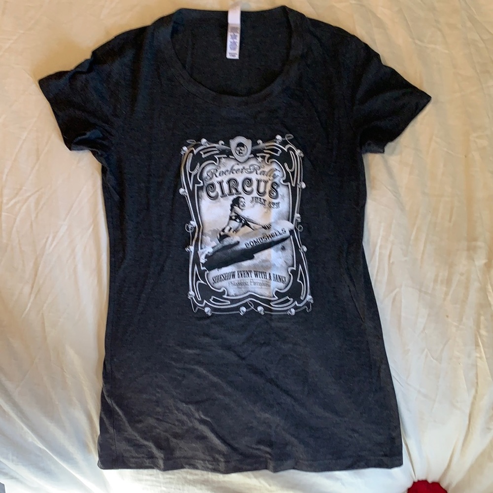 Rocket rally bombshell tshirt - brand new